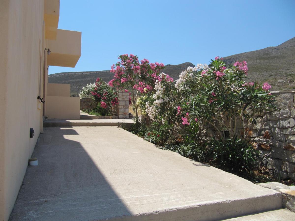 Eugenia Travasarou Sea View Appartments Diakofti Exterior photo